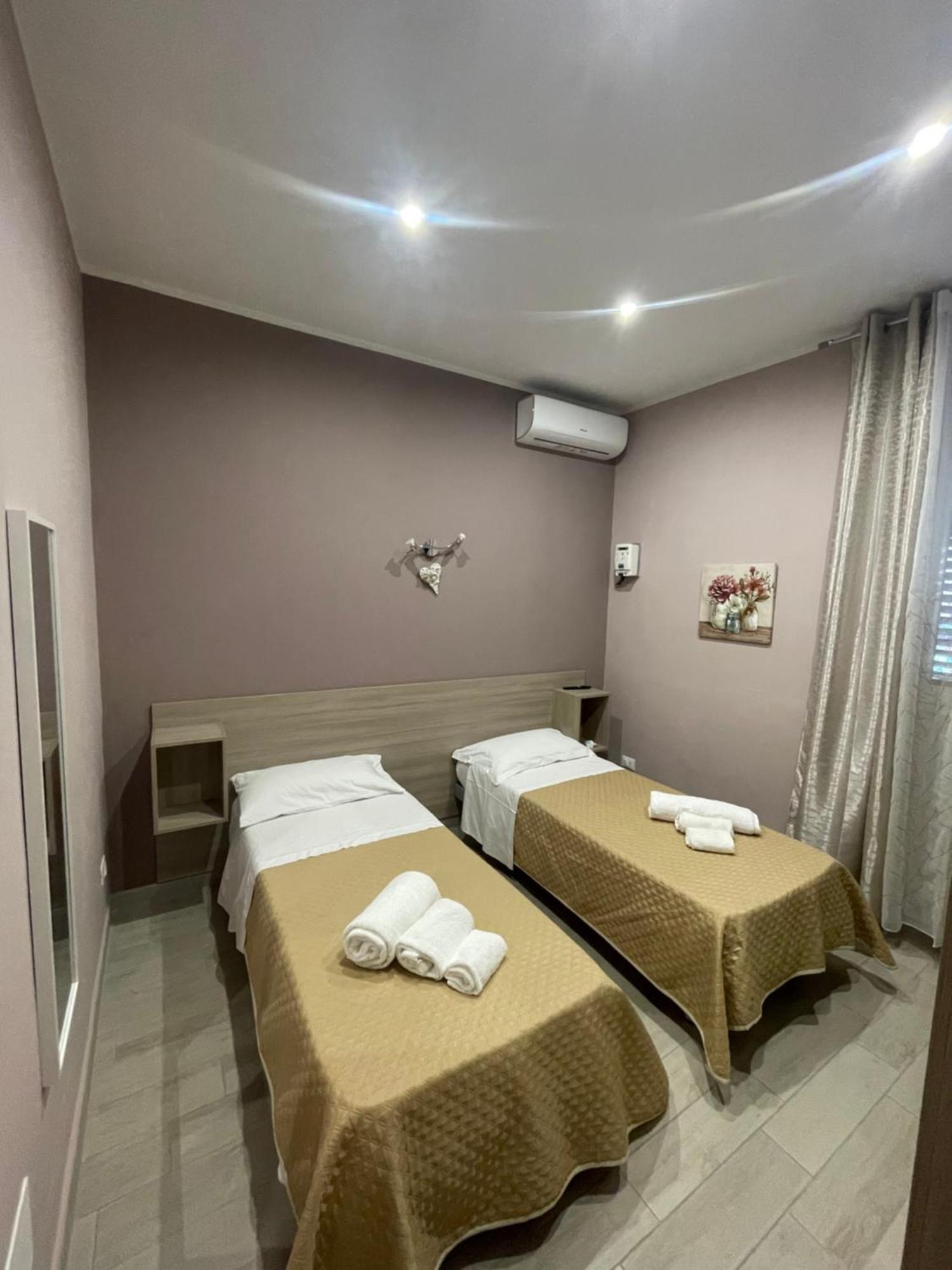A Casa Da Chiara Apartment Palermo Bagian luar foto